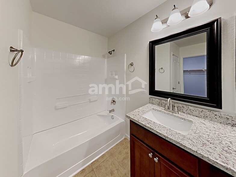 Building Photo - 4592 E Longhorn St