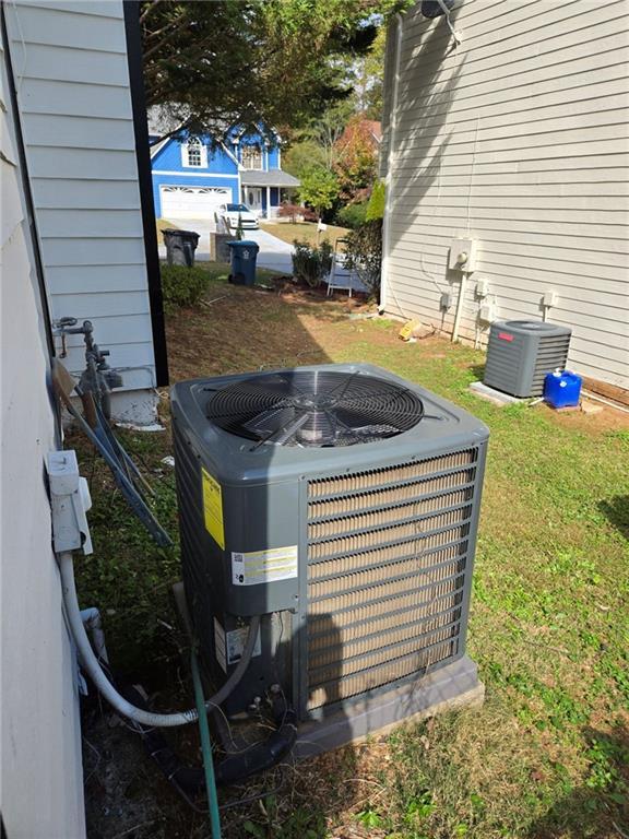 Building Photo - 3243 Oak Vista Way SW