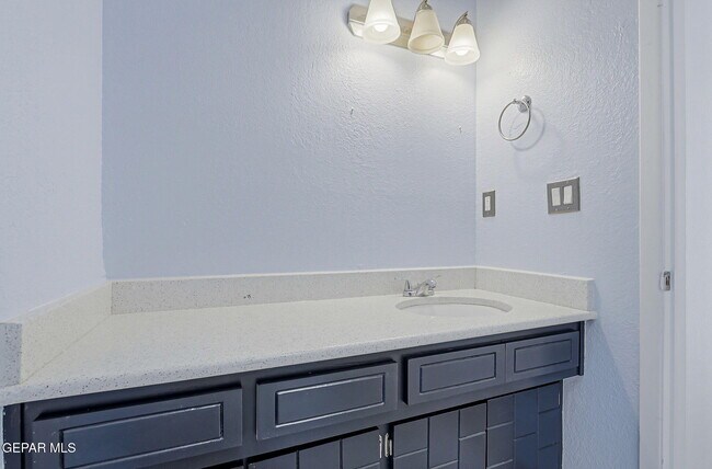 Building Photo - 5609 Van Horn Dr