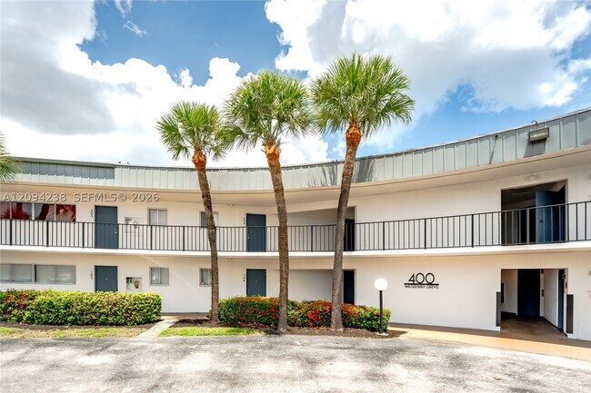 Building Photo - 108 Waterway Dr S