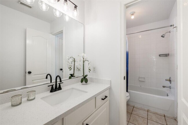 Building Photo - 12011 Arroyo Verde Ln