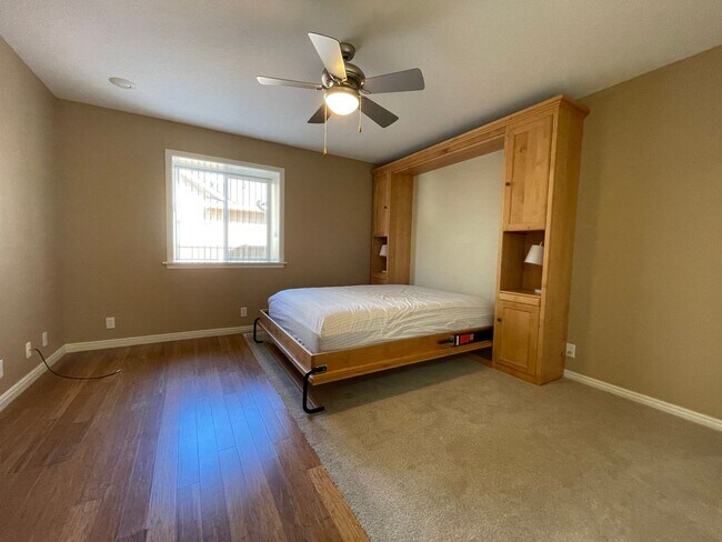 Building Photo - Beautiful 2 bed 2 bath home in the Woodbri...