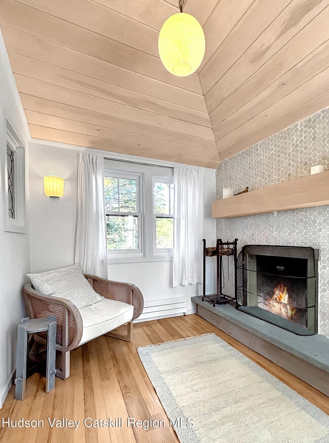 Building Photo - 299 Wittenberg Rd