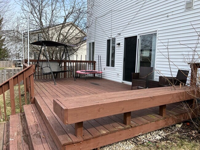 Building Photo - 1327 Fox Chase Dr