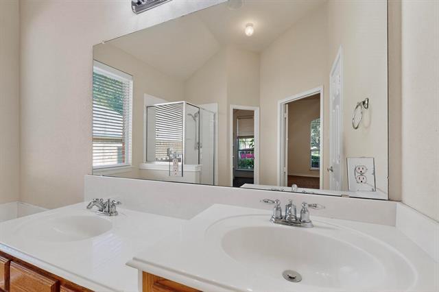 Building Photo - 1423 Red Wolf Dr