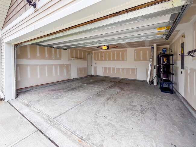 Building Photo - 509 Grass fern Ct