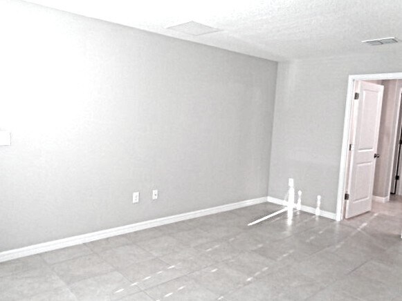 Building Photo - 10604 Fuzzy Cattail St