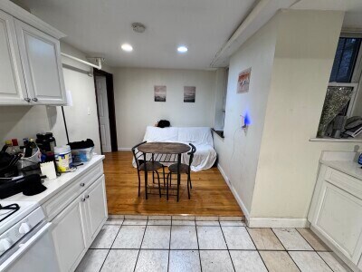 Building Photo - 45 Hemenway St