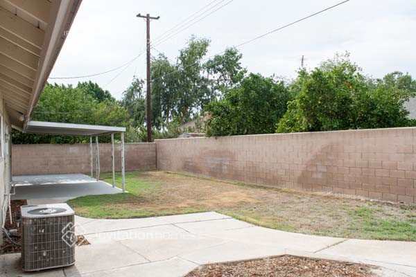 Building Photo - 10877 Mercer Ave