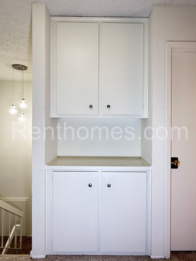 Building Photo - 2764 Meadow Lark Dr