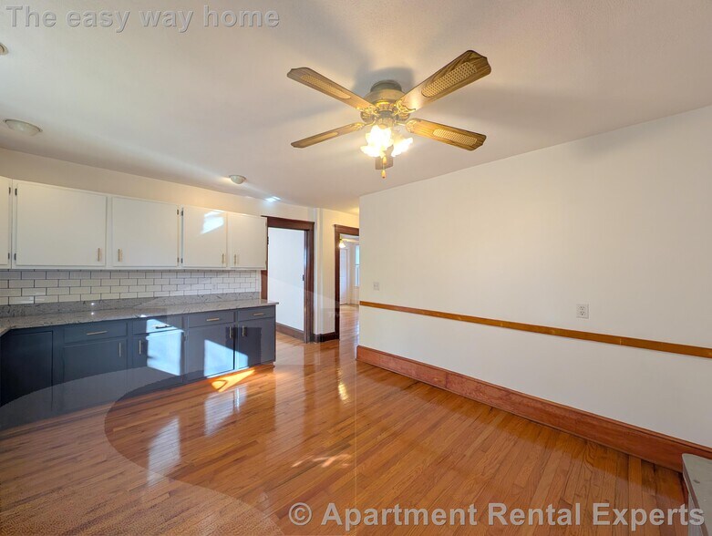 Building Photo - 119 Lowell St