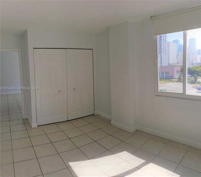 Building Photo - 850 N Miami Ave