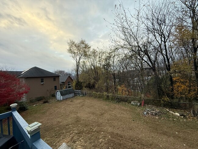 Building Photo - 10 Griffith St