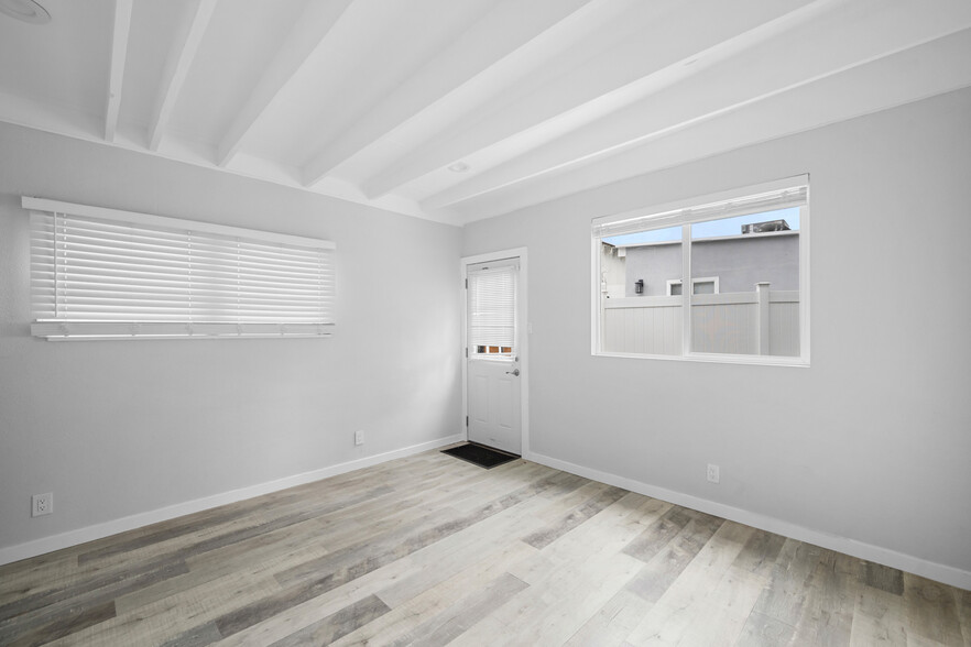 Building Photo - 7726 Le Berthon St