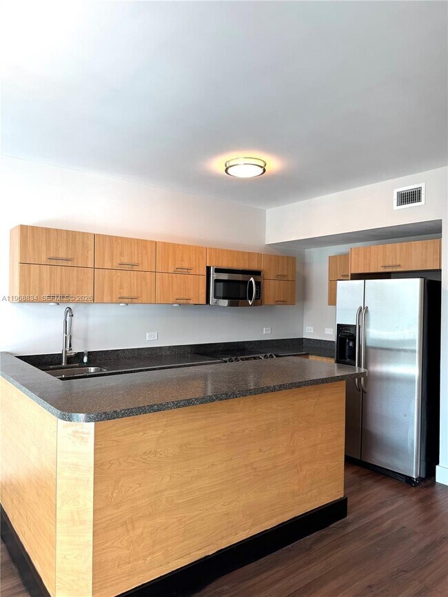 Building Photo - 350 S Miami Ave