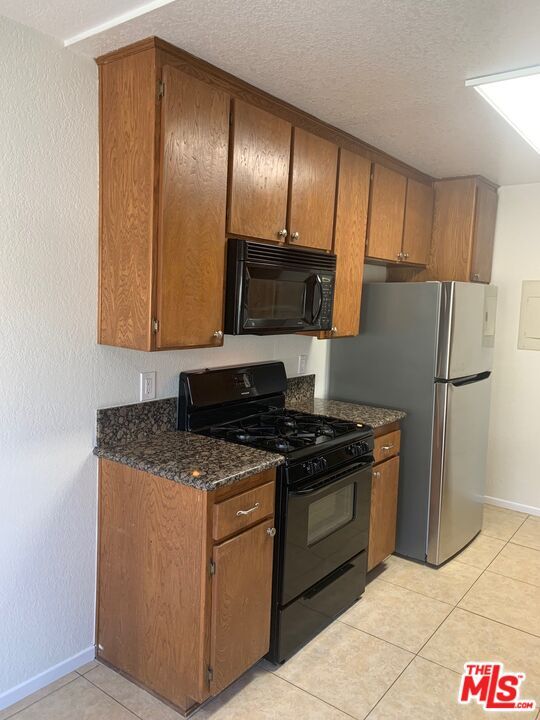 Building Photo - 4353 Coldwater Canyon Ave