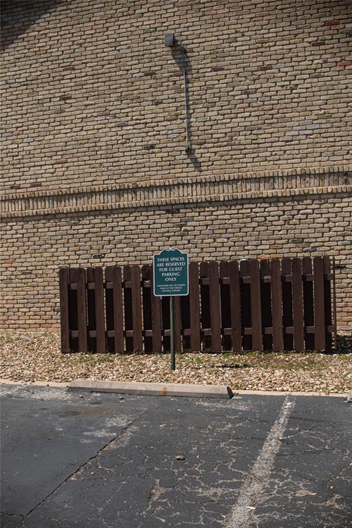 Building Photo - 10819 Crown Colony Dr