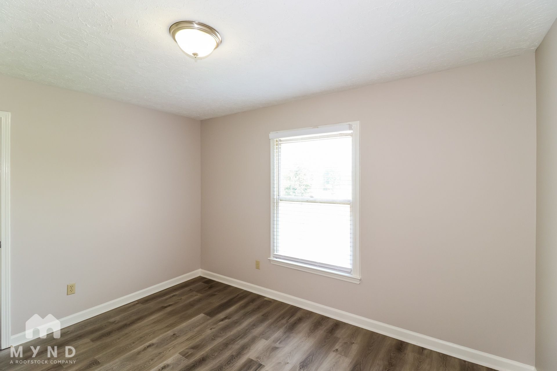 Building Photo - 8994 Fletcher Park Cir N