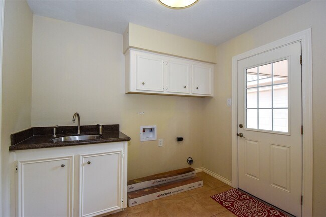 Building Photo - 11914 Normont Dr