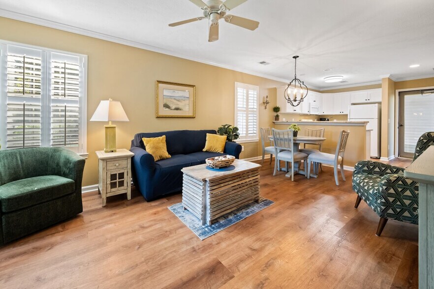 Building Photo - 549 Blue Stem Dr