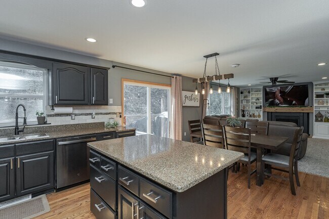 Building Photo - Spacious Home With Finished Basement And 3 Car Garage