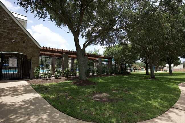 Building Photo - 907 Aft Valley Dr
