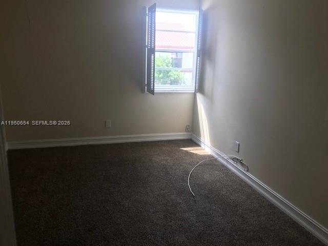 Building Photo - 337 Ives Dairy Rd