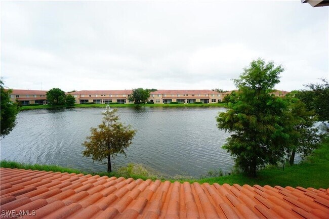 Building Photo - 9774 Roundstone Cir