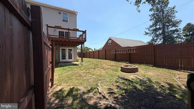 Building Photo - 1334 Easton Rd