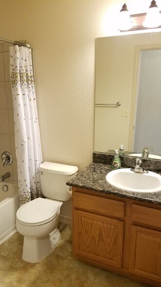 Building Photo - 1610 Little Bear Creek Pt