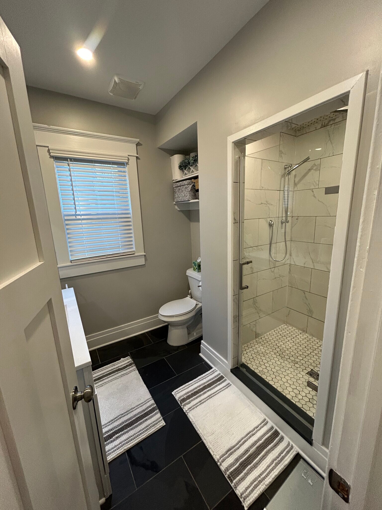 Bathroom - 448 Crescent Ave