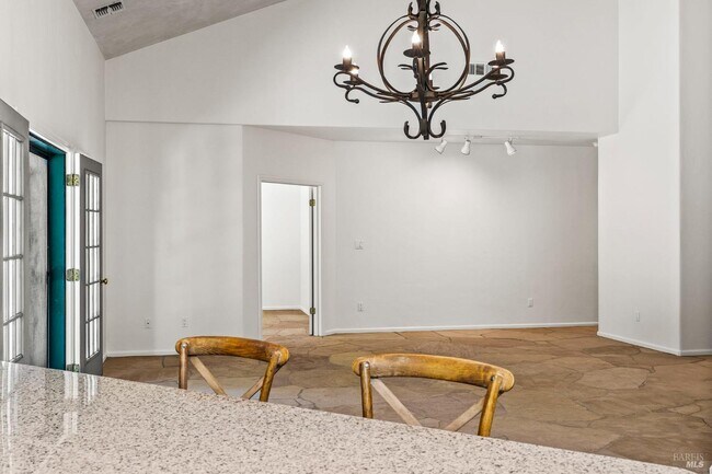 Building Photo - 6578 Oak Leaf Ct