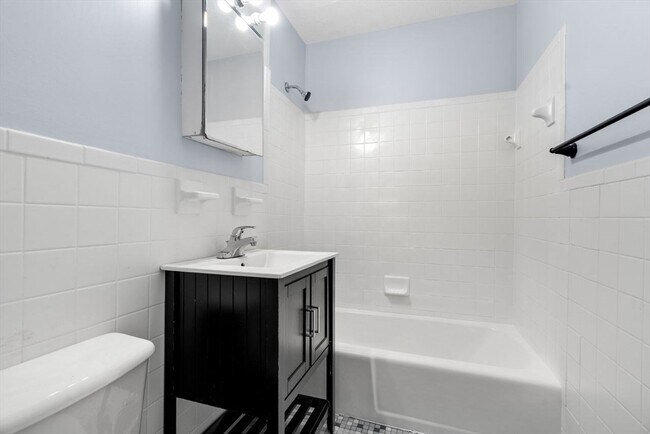 Building Photo - 22 Branchfield St