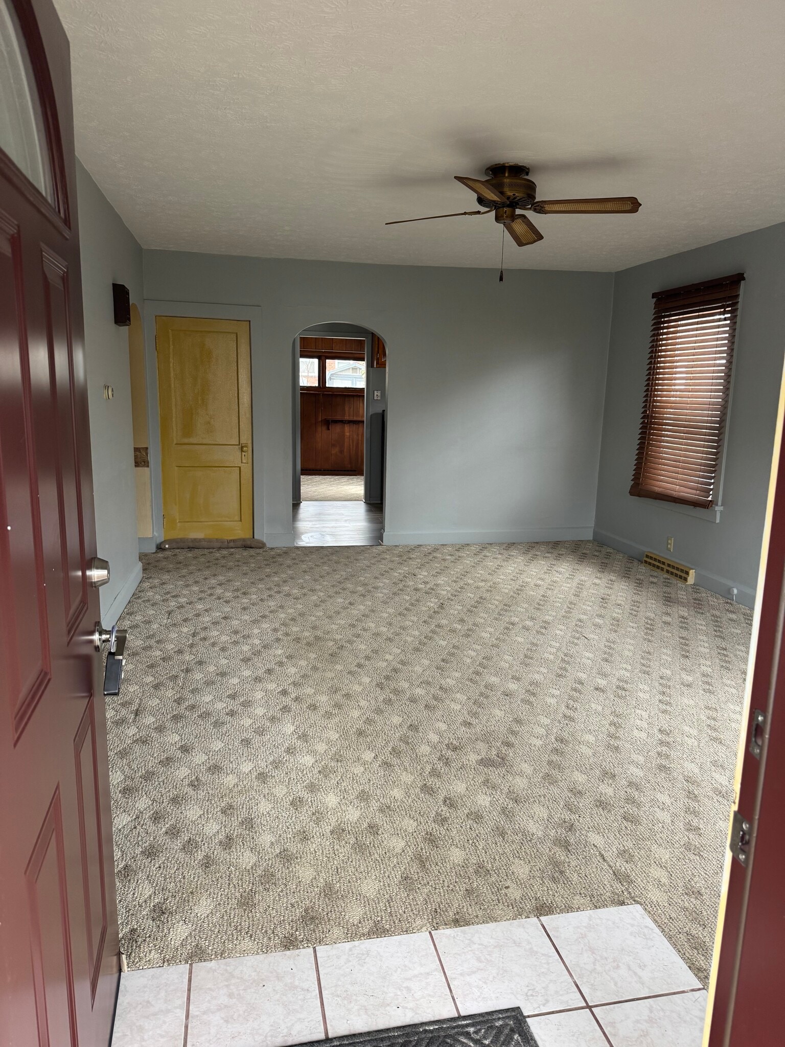 Building Photo - 2121 Cherry Ave