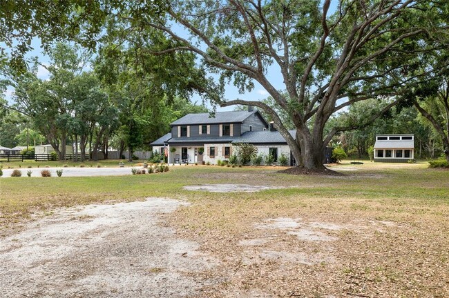 Building Photo - 6618 Country Club Rd