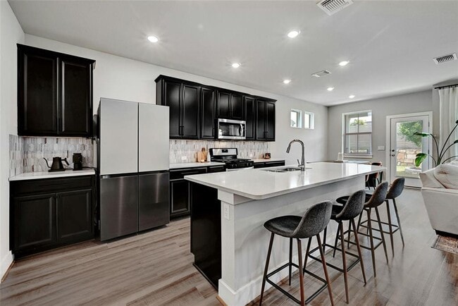 Building Photo - 7317 Travertine Spring Dr