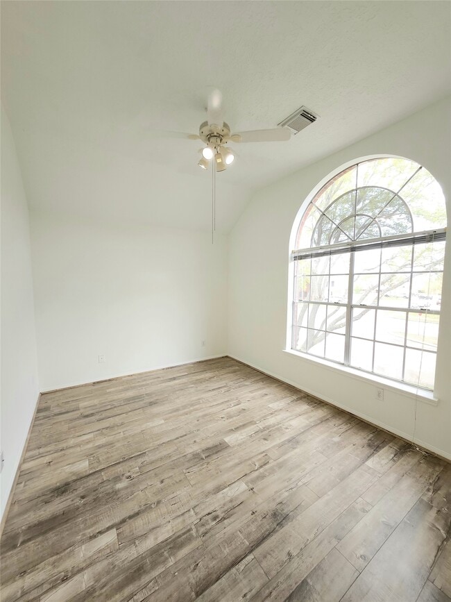 Building Photo - 14335 Berrington Dr
