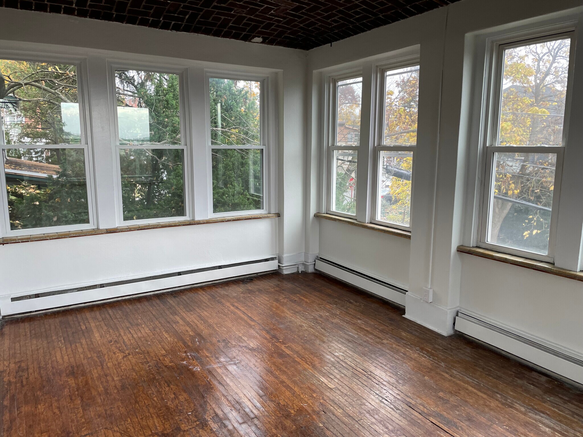 Building Photo - 608 S 24th St