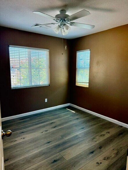 Building Photo - 12875 Cobblestone Ln