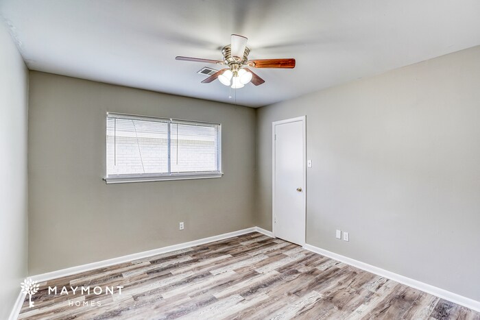Building Photo - 1303 Bayou Dr