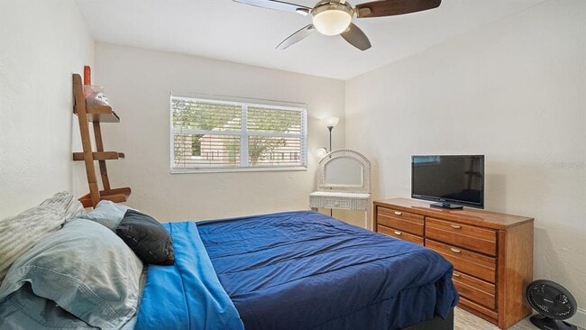 Building Photo - 263 22nd St N