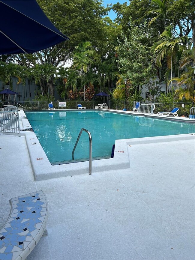 Building Photo - 7900 SW 55th Ave