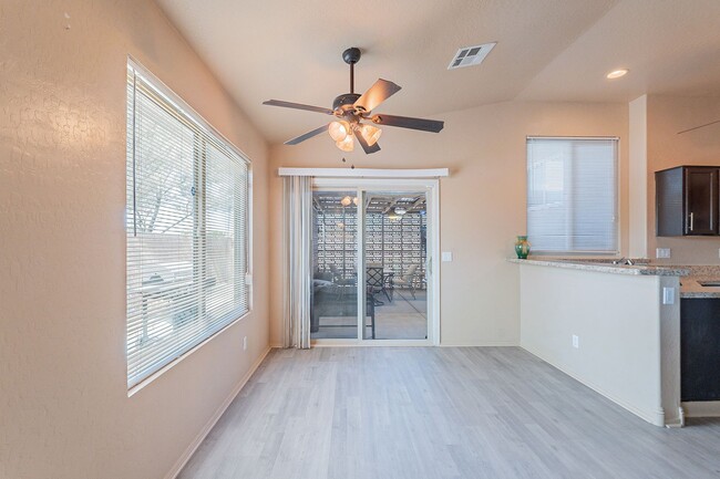 Building Photo - Stunning 4-Bedroom, 1.75-Bath Home Near South Mountain Section 8 Welcome