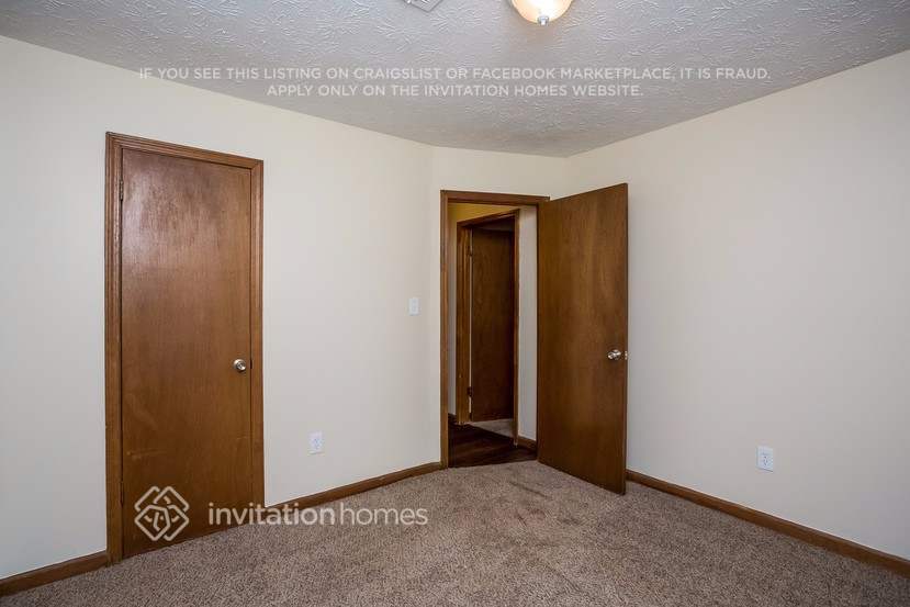 Building Photo - 608 Windsor Dr SE