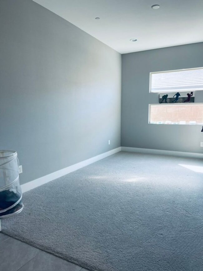 Building Photo - Absolutely beautiful single story home in a “Lake Las Vegas” GATED COMMUNITY!!!