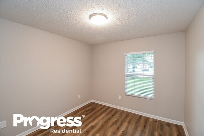 Building Photo - 10243 Normandy Cove St
