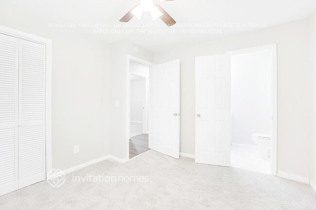 Building Photo - 3237 Tulip Dr