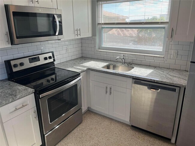 Building Photo - 11355 3rd St E