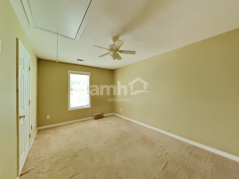 Building Photo - 3442 Kittery Dr