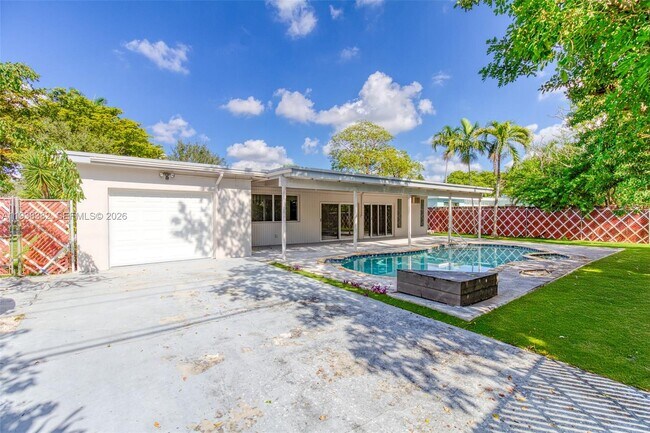 Building Photo - 4308 Adams St